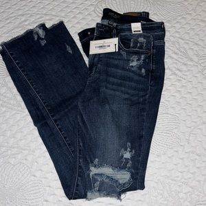 (NWT) JUDY BLUE FIVE STAR MID-RISE SLIM BOOTCUT